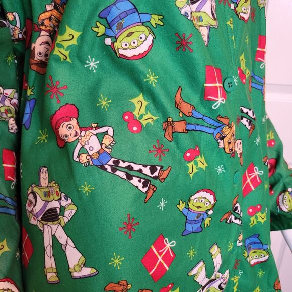 Disney Pixar Toy Story 4 Holiday Pajama Set Green Size XL Buzz Woody Jessie NWT - Picture 6 of 12